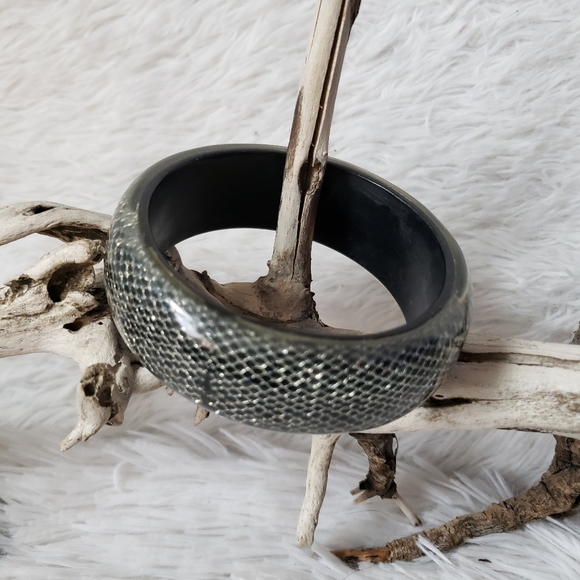Black Silver Mesh in Clear Lucite Vintage Bangle - Picture 11 of 15